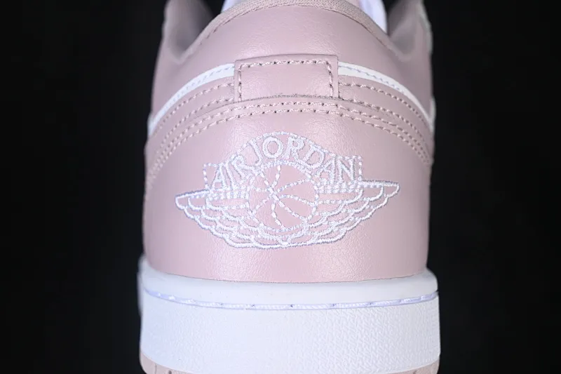 All categories Air Jordan Jordan series basketball shoes Air Jordan 1 Low G version pure original Air Jordan 1 Low AJ1 Joe 1 rice white powder low-top cultural casual sneakers DC0774-606